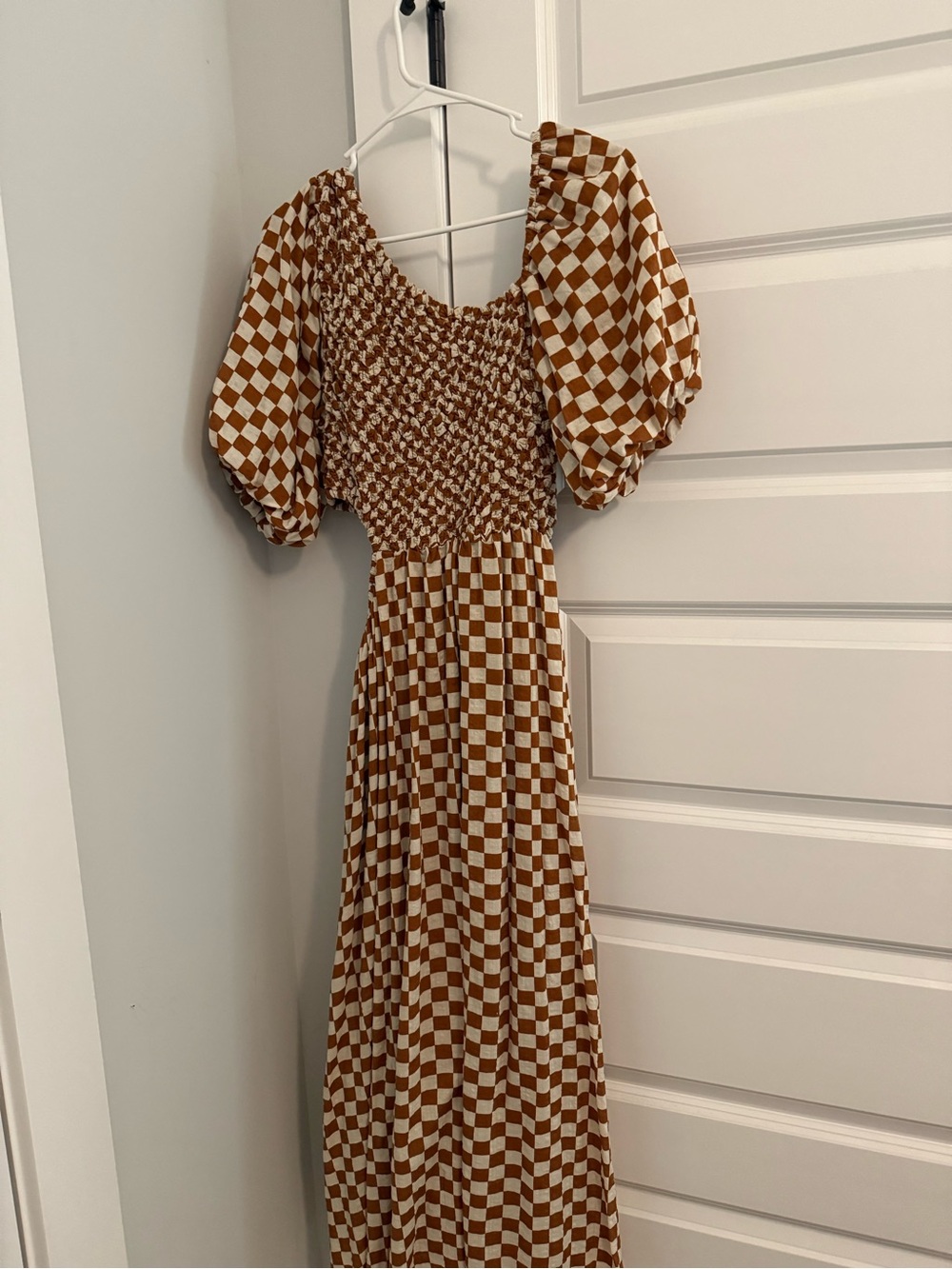 Vestique Women’s Brown and Cream Checkered Smocked Midi/Maxi Dress